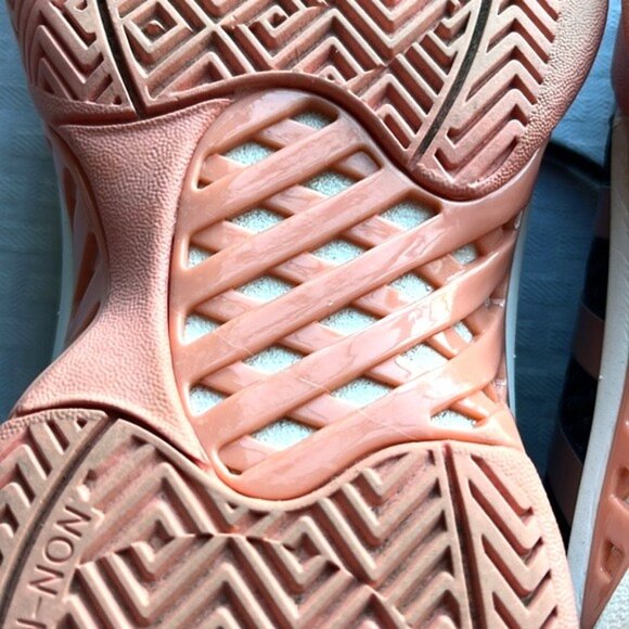 🔴 KSWISS HYPERCOURT EXPRESS 2 Size 9.5 W - Picture 12 of 12